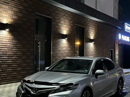 Toyota Camry 2020 года за 12 500 000 тг. в Кызылорда