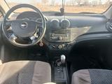 Chevrolet Aveo 2011 года за 3 000 000 тг. в Балхаш – фото 5