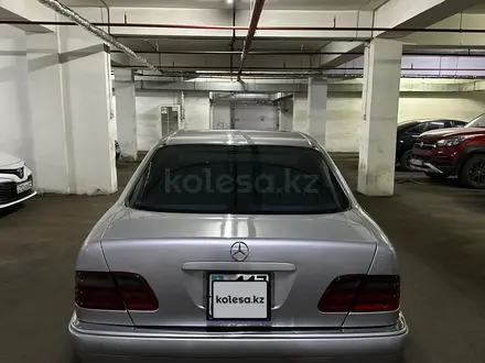 Mercedes-Benz E 55 AMG 1998 года за 4 000 000 тг. в Шымкент – фото 22