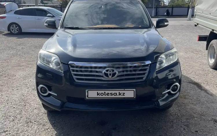 Toyota RAV4 2010 года за 7 500 000 тг. в Караганда