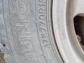 Шина с диском за 50 000 тг. в Жезказган
