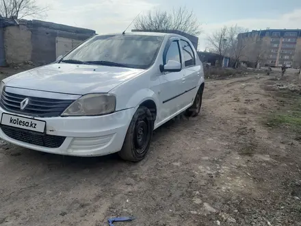 Renault Logan 2013 года за 1 800 000 тг. в Астана – фото 2