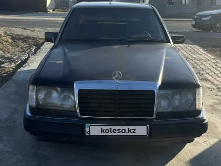 Mercedes-Benz E 280 1992 года за 1 500 000 тг. в Атырау