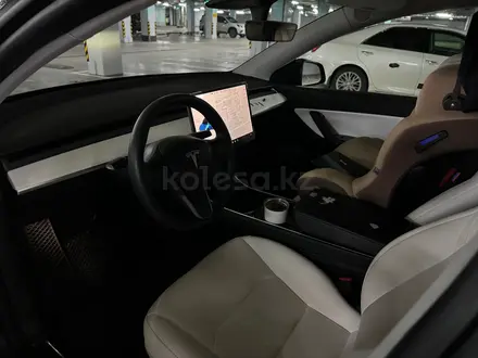 Tesla Model Y 2020 года за 13 800 000 тг. в Алматы – фото 12