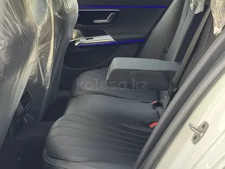 Mercedes-Benz E 300 2025 года за 36 500 000 тг. в Алматы – фото 24
