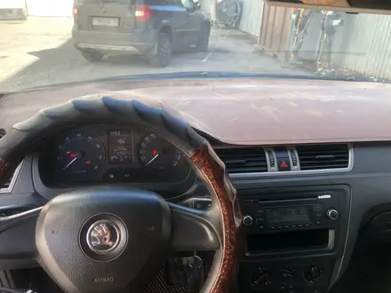 Skoda Rapid 2014 года за 3 200 000 тг. в Усть-Каменогорск – фото 2