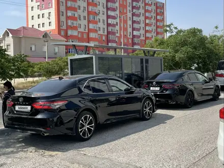Toyota Camry 2021 года за 14 500 000 тг. в Актау