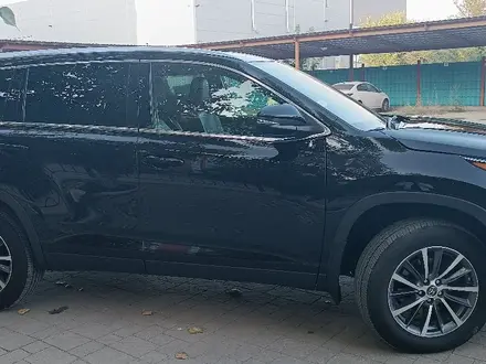 Toyota Highlander 2019 года за 19 999 999 тг. в Актобе – фото 6