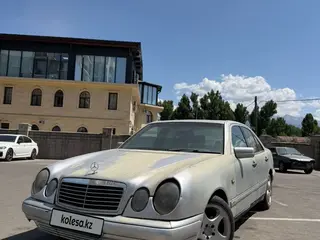 Mercedes-Benz E 280