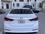 Hyundai Elantra 2016 годаүшін5 300 000 тг. в Актау – фото 5