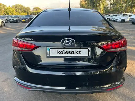 Hyundai Accent 2021 года за 5 536 600 тг. в Алматы – фото 5