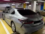 Toyota Camry 2021 годаfor13 500 000 тг. в Астана – фото 4