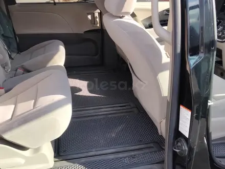 Toyota Sienna 2016 года за 12 000 000 тг. в Атырау – фото 7