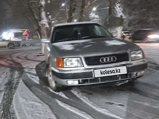 Audi 100