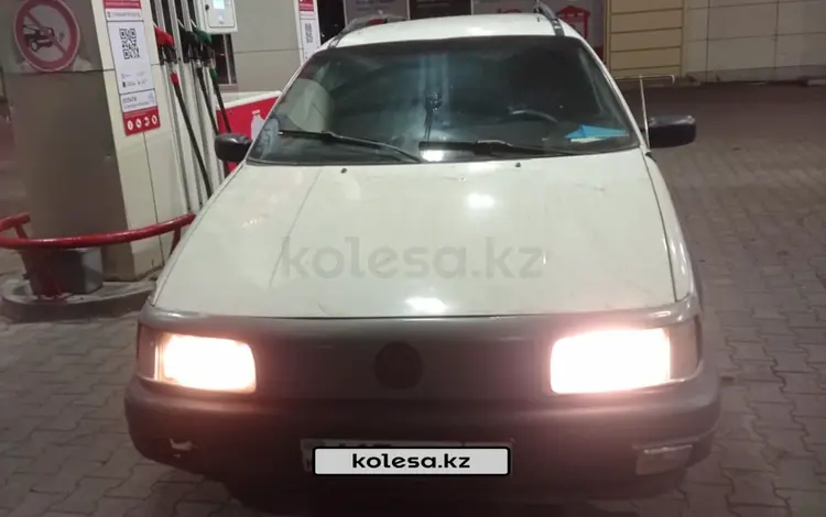 Volkswagen Passat 1993 годаүшін1 500 000 тг. в Алматы