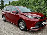 Toyota Sienna 2021 года за 20 000 000 тг. в Алматы – фото 2