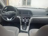 Hyundai Elantra 2019 года за 7 500 000 тг. в Тараз – фото 3