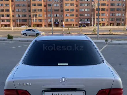 Mercedes-Benz E 320 1998 года за 4 600 000 тг. в Жанаозен – фото 4