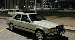 Mercedes-Benz E 260 1990 годаүшін1 475 000 тг. в Астана