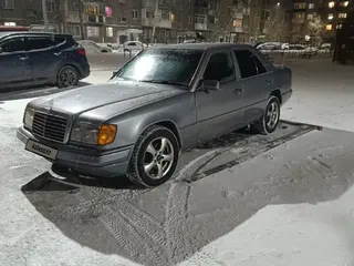 Mercedes-Benz E-Class, 1993