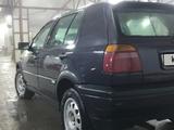 Volkswagen Golf 1995 года за 1 300 000 тг. в Кокшетау – фото 2