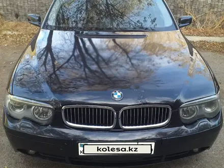 BMW 745 2002 года за 4 000 000 тг. в Атырау – фото 3