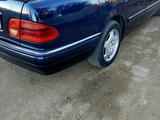 Mercedes-Benz E 280 1996 года за 2 500 000 тг. в Балхаш – фото 4