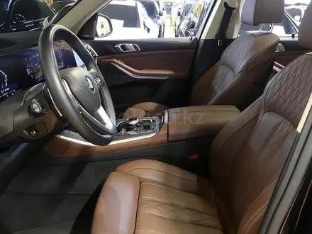 BMW X5 2024 года за 41 000 000 тг. в Алматы – фото 9