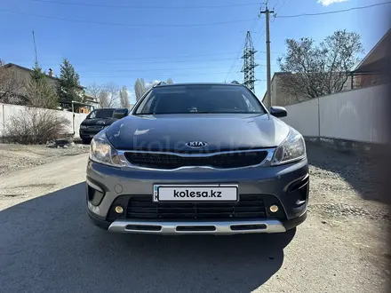 Kia Rio X-Line 2018 года за 8 000 000 тг. в Жезказган