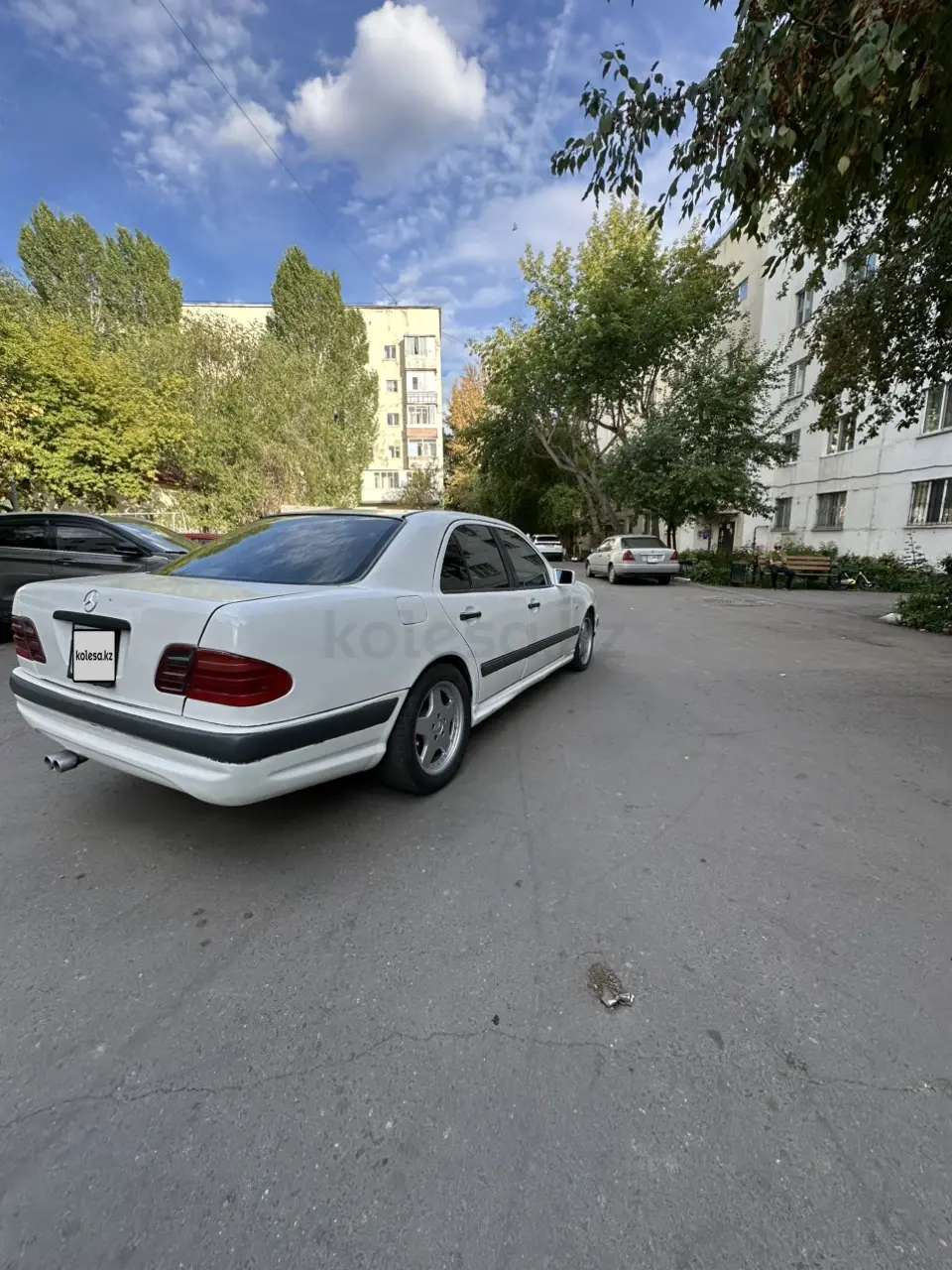 Mercedes-Benz E-Class, 1995