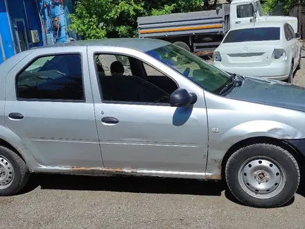 Renault Logan 2013 года за 850 000 тг. в Астана – фото 2