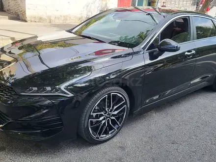 Kia K5 2023 года за 13 000 000 тг. в Шымкент