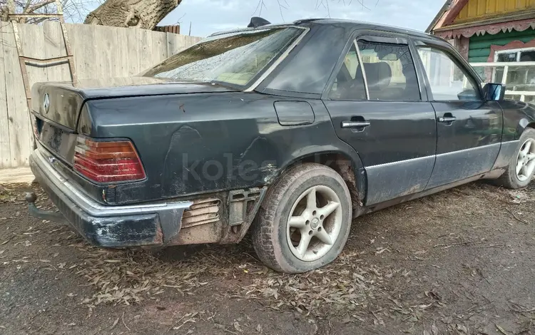 Mercedes-Benz E 200 1990 года за 800 000 тг. в Атбасар