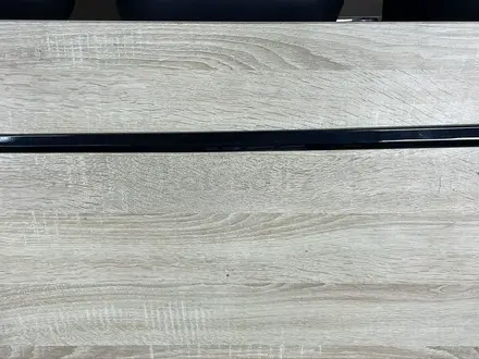 Заднаяя накладка правой двери Rav 4e 50 за 25 000 тг. в Караганда