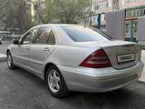 Mercedes-Benz C 200 2002 года за 2 300 000 тг. в Тараз