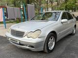 Mercedes-Benz C 200 2002 года за 2 300 000 тг. в Тараз – фото 4