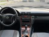 Mercedes-Benz C 200 2002 года за 2 300 000 тг. в Тараз – фото 5