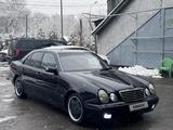 Mercedes-Benz E 280 1999 годаfor3 000 000 тг. в Алматы
