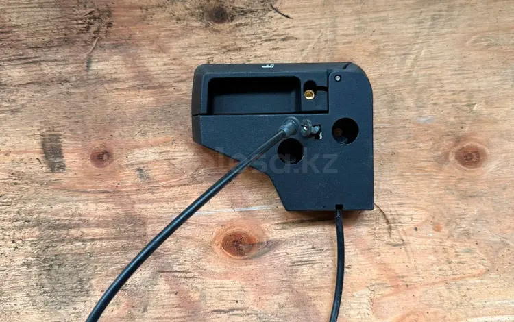 Ручка регулировки сиденья на bmw f10/бмв ф10 капот бампер фары фонари за 5 000 тг. в Алматы