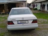 Mercedes-Benz E 280 1993 годаүшін2 200 000 тг. в Алматы – фото 4