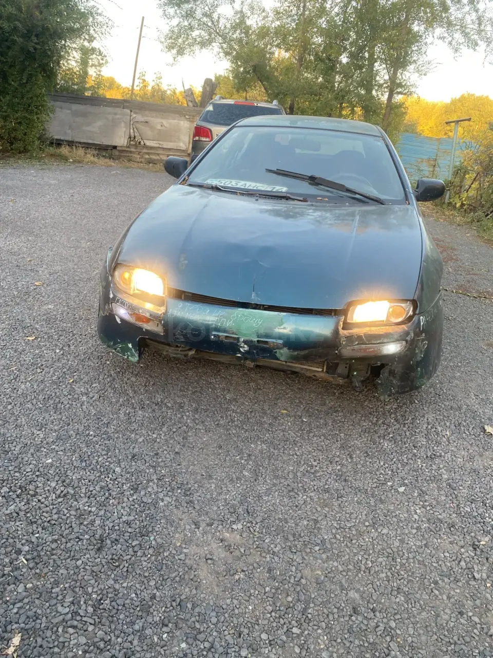 Mazda 323, 1996