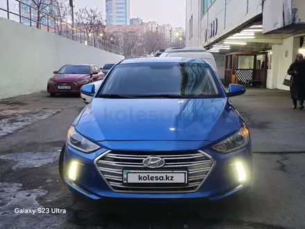 Hyundai Elantra 2017 года за 7 000 000 тг. в Алматы