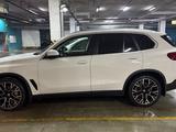 BMW X5 2020 года за 33 000 000 тг. в Астана – фото 2