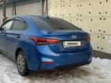 Hyundai Accent 2019 годаfor6 900 000 тг. в Алматы – фото 2