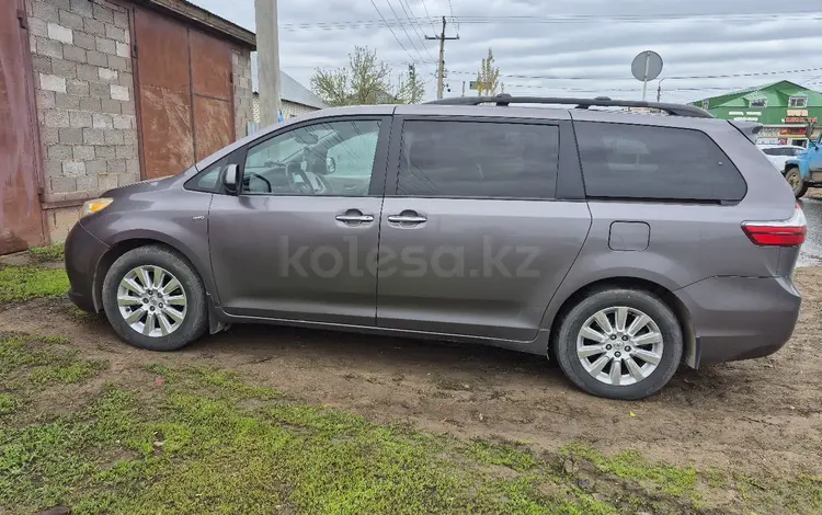 Toyota Sienna 2016 годаүшін15 000 000 тг. в Уральск