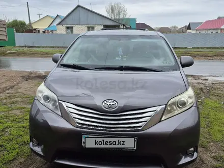 Toyota Sienna 2016 года за 15 000 000 тг. в Уральск – фото 5