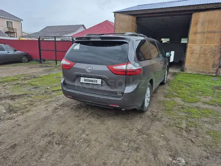 Toyota Sienna 2016 года за 15 000 000 тг. в Уральск – фото 6
