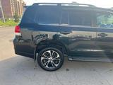 Toyota Land Cruiser 2017 годаfor30 500 000 тг. в Петропавловск – фото 2