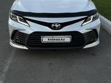 Toyota Camry 2023 годаүшін18 500 000 тг. в Шымкент – фото 4