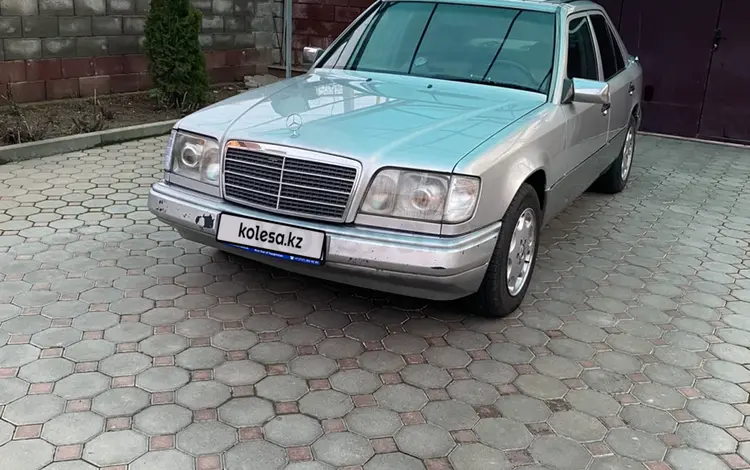 Mercedes-Benz E 200 1994 года за 3 500 000 тг. в Алматы